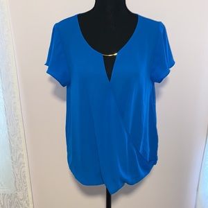 Carbie Blue Flowy Blouse New With Tags